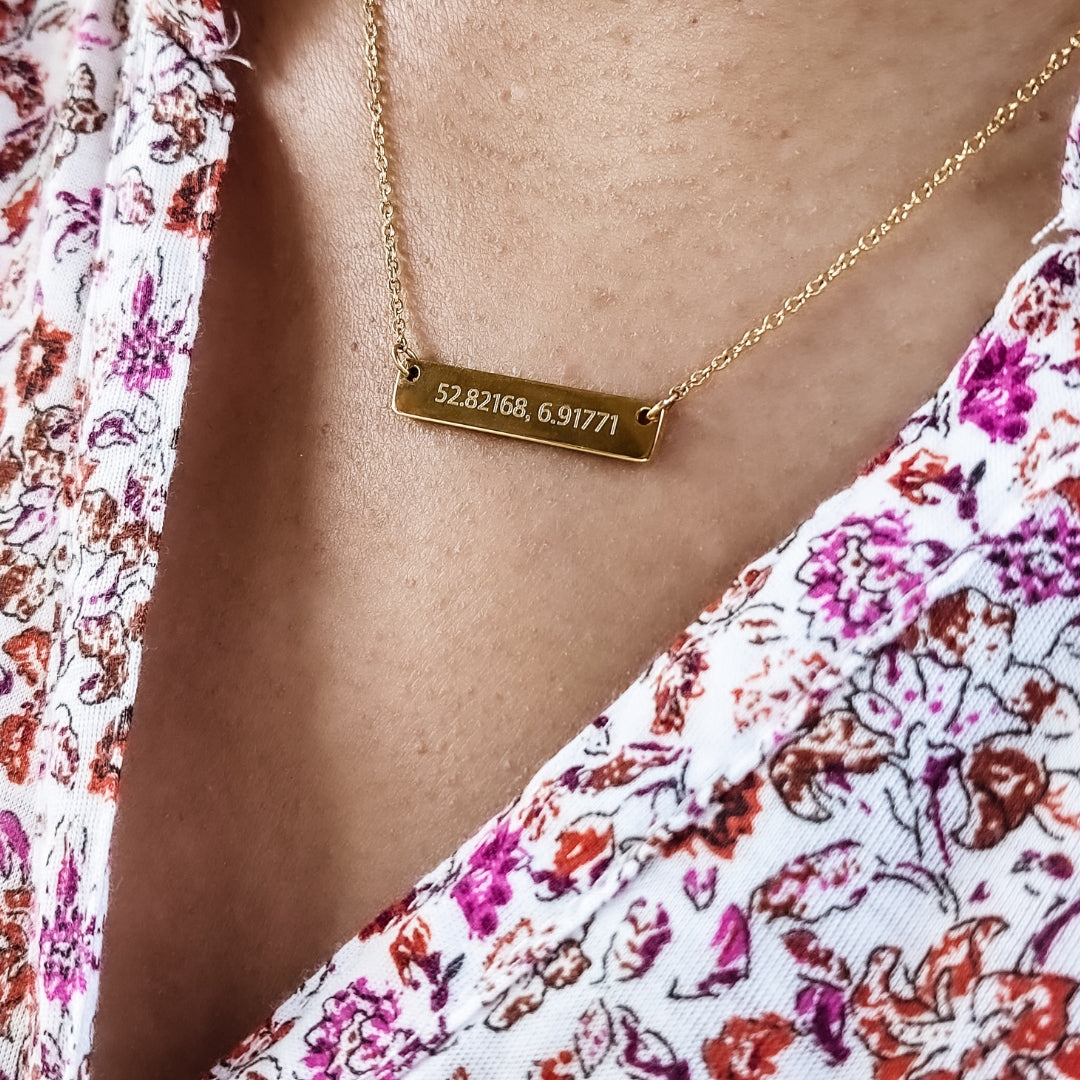 Necklace customize bar - coordinates location